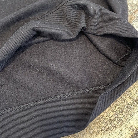 NWT Jane and Delancey Womens Black w Red Rhinestone Lips Sweater Size Small S - Picture 7 of 8